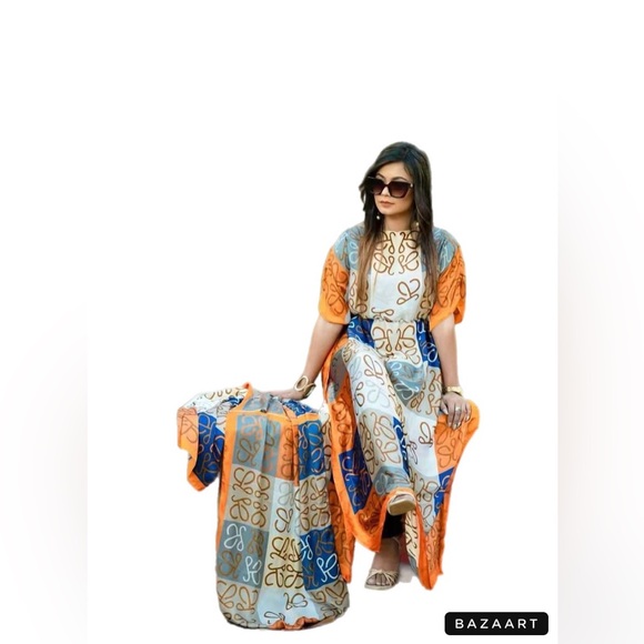 NWT colorful and beautiful gown  for summer  time . - Picture 2 of 5